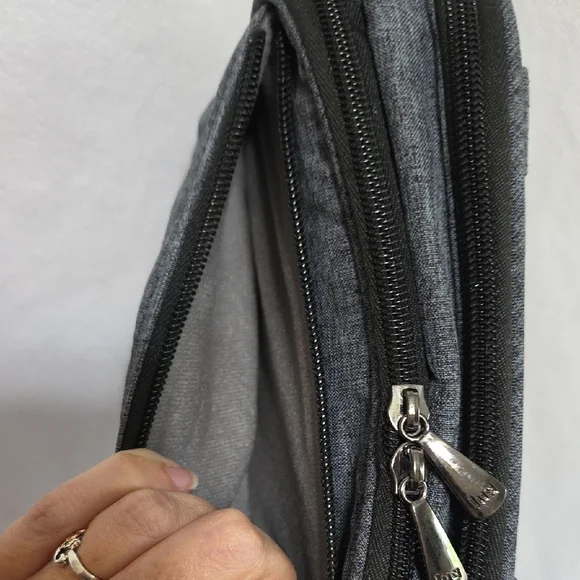 Lug Roundabout Quilted Wallet Crossbody Bag - Characol Gray - Picture 9 of 16